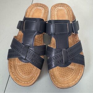 Lostisy Dark Blue Slide on Wide Sandals Open Toe Lightweight Women’s size 37 US6